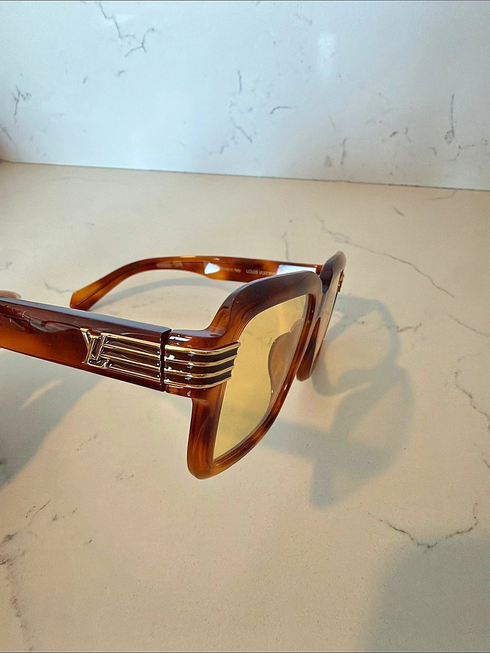 Louis Vuitton Z2828U Tortoiseshell Square Glasses